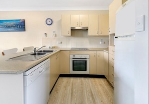 Smugglers On The Beach 3 Bedroom Apartment