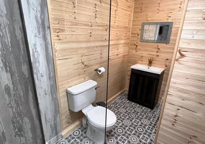 Snug Hut 5-Hot Tub-Woodland Lodges-Pembrokshire-Tenby