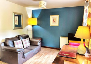 Snug Hut 5-Hot Tub-Woodland Lodges-Pembrokshire-Tenby