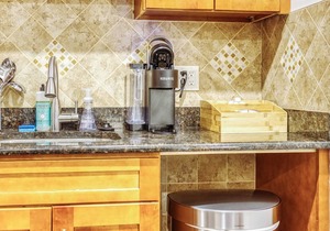 Sosuite | 2BR Apt w Shared W/D, En-Suite Baths