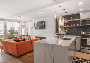 South Bayfront Home with Patio and Rooftop