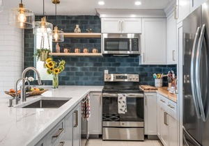 South Bayfront Home with Patio and Rooftop