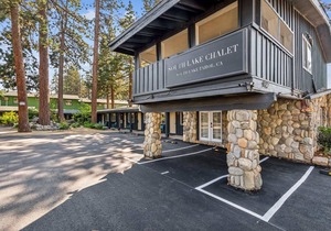 South Lake Chalet #6-New Boutique Suite-Minutes to Heavenly & Lake Tahoe