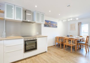 Spacious apartment with private terrace