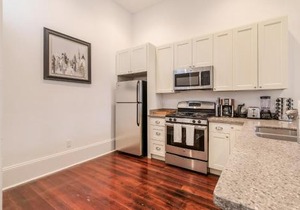 Spacious 2BR in Prime Garden District Location w Pool