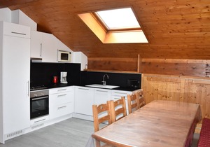 Spacious 5-Room Duplex with Large Terrace, Parking, Near Shops and Cable Car in Champagny-en-Vanoise