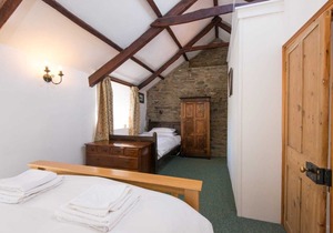 Spacious 600 Year Old Farmhouse, On The Rugged North Cornwall Coast