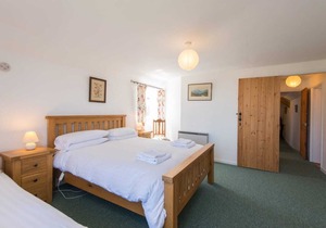 Spacious 600 Year Old Farmhouse, On The Rugged North Cornwall Coast