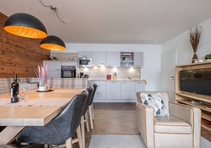 Spacious and very nice flat, very centrally located