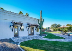Spacious backyard with amazing casita
