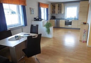 Spacious, comfortable * Spruce vacation apartment with two bedrooms