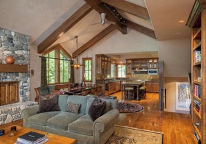 Spacious & Luxurious Warm Springs Home