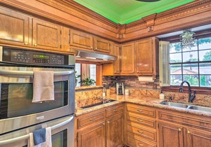 Spacious Memphis Home Less Than 3 Mi to Graceland!