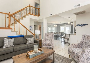 Spacious Patio Home with shared pool + FREE DAILY ACTIVITIES!!!