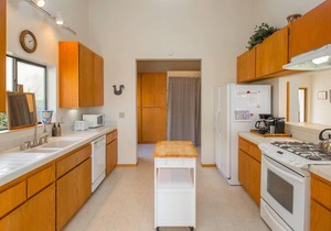 Spacious Seadrift Lagoon home