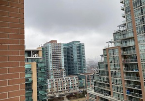 Spacious Suite Steps to King+Queen West Lake Views