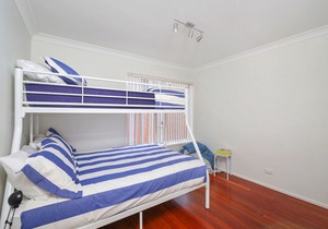 Spacious Townhouse with Large Balcony Close to the Beach