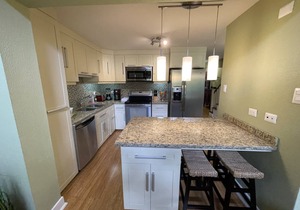 Spectacular Golf course views. Gated. Quiet. 15 min to SJO Airport