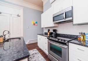 Spectacular Location - Walkable Entertainment