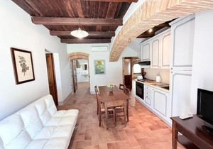 Spoleto Biofarm-Sleeps 8 guests-Salt water pool-Beautiful-Exclusively yours-WIFI