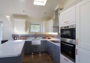 SQUIRREL LODGE, family friendly, luxury holiday cottage in Gargrave