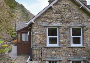 Squirrel’s Retreat - UK30821