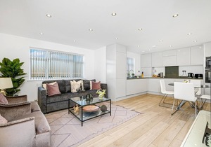 St Martins House Luxury Apartments Ruislip- Apt C