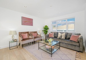 St Martins House Luxury Apartments Ruislip- Apt C