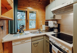 STA-11 - Cozy wooden log cabin with covered veranda HT - Naturerlebnisdorf