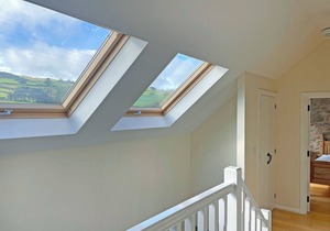 Stable Barn - HW7591