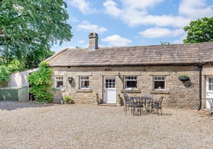 Stable Cottage - E5118