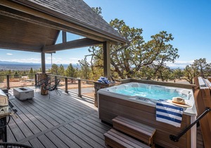 Starview at Brasada Ranch Resort by AvantStay Stunning Home w/ HotTub & Close To World Class Golf!