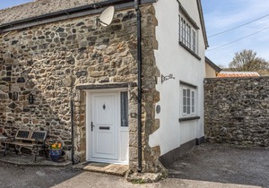 Steddaford Cottage - Two Bedroom House, Sleeps 5
