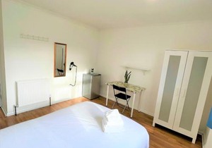 Stepney Green Comfy Double bed rooms 14