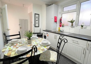 Stepney Green Comfy Double bed rooms 14