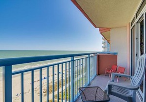 Steps to Boardwalk Condo with Pool in Myrtle Beach