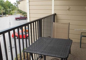 Steps to the beach! Newly Remodeled! New furniture. Avail