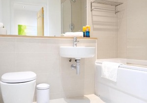 Stevenage New Town - Free Secure Parking by Comfy Workers