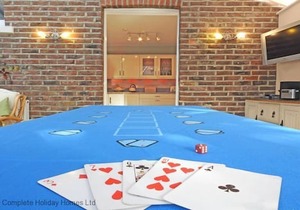 Stoke Villas - a house that sleeps 17 guests in 5 bedrooms