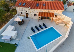Stone Villa Miandri