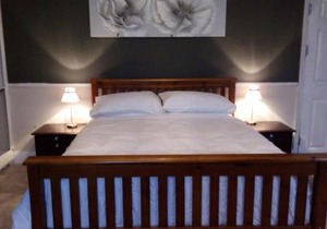 Stonehouse Apartment