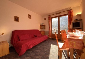 Studio cabine à Praz Sur Arly - Balcon, proche pistes et centre - 4 pers, parking, casier ski - FR-1-603-31