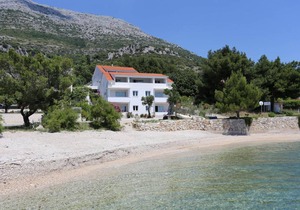 Studio flat near beach Kučište - Perna, Pelješac (AS-4545-a)