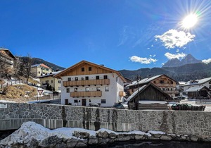 Studio 'Kuenz Dolomites 2' with Mountain View, Garden & Wi-Fi