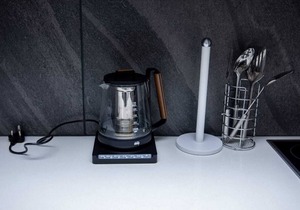 Studio @ Menlyn Maine Overlooking Beautiful Garden with Rooftop Pool