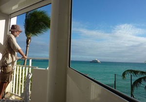 Studio/T1 facing the sea in a quiet luxury residence with private beach