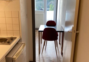 Studio with balcony and parking in quiet residence