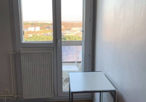 Studio with balcony and parking space in quiet residence