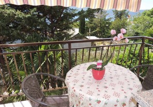 Studio with balcony and internet