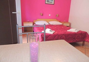 Studio with balcony and internet